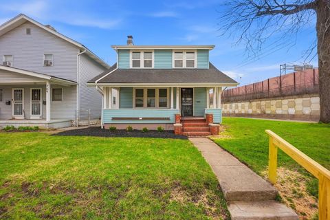 Photo of 765 E 2nd Avenue, Columbus, OH 43201 (MLS # 226007280)