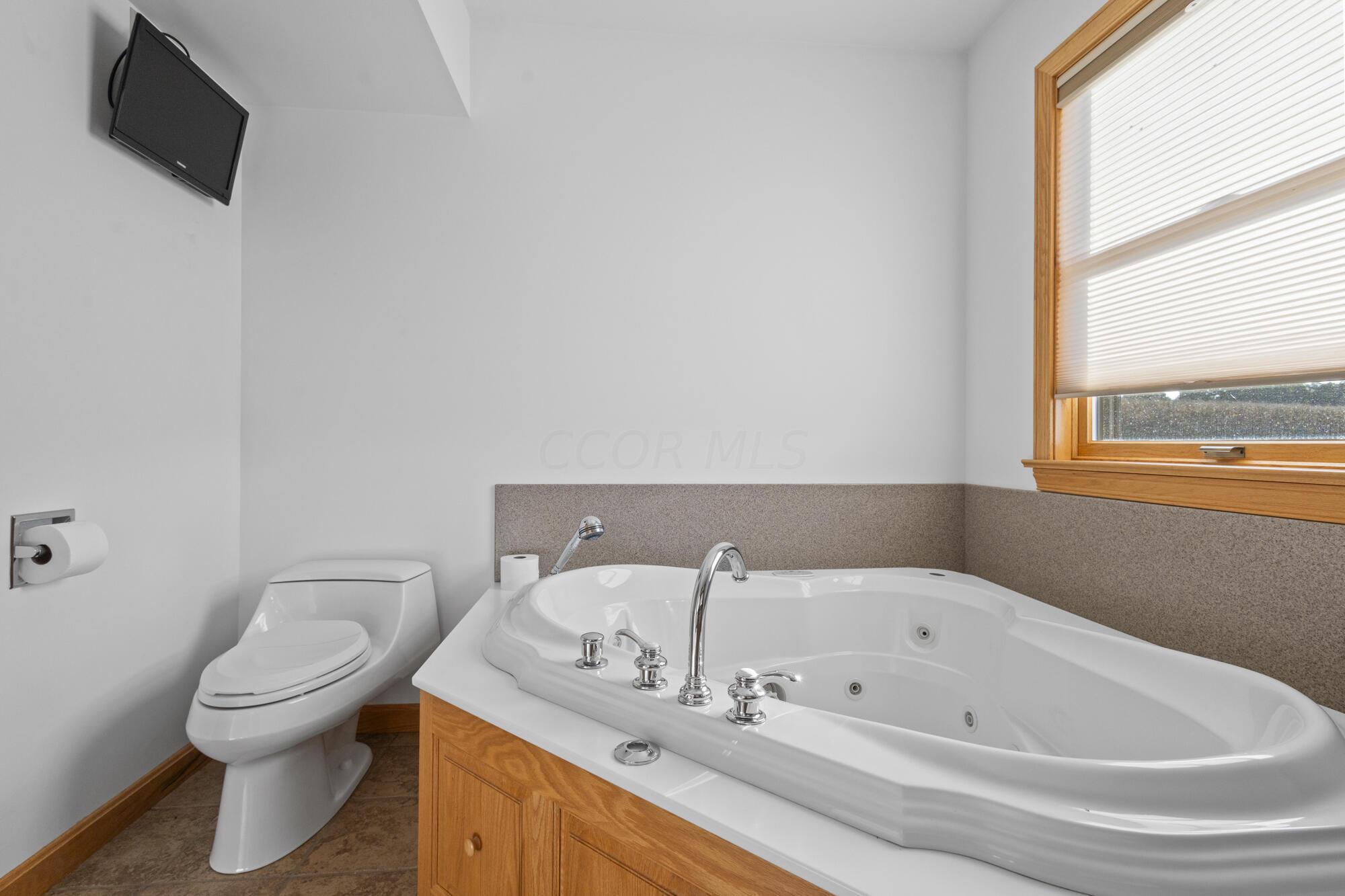 15159 Monroe Mills Road, Mount Vernon, Ohio image 26