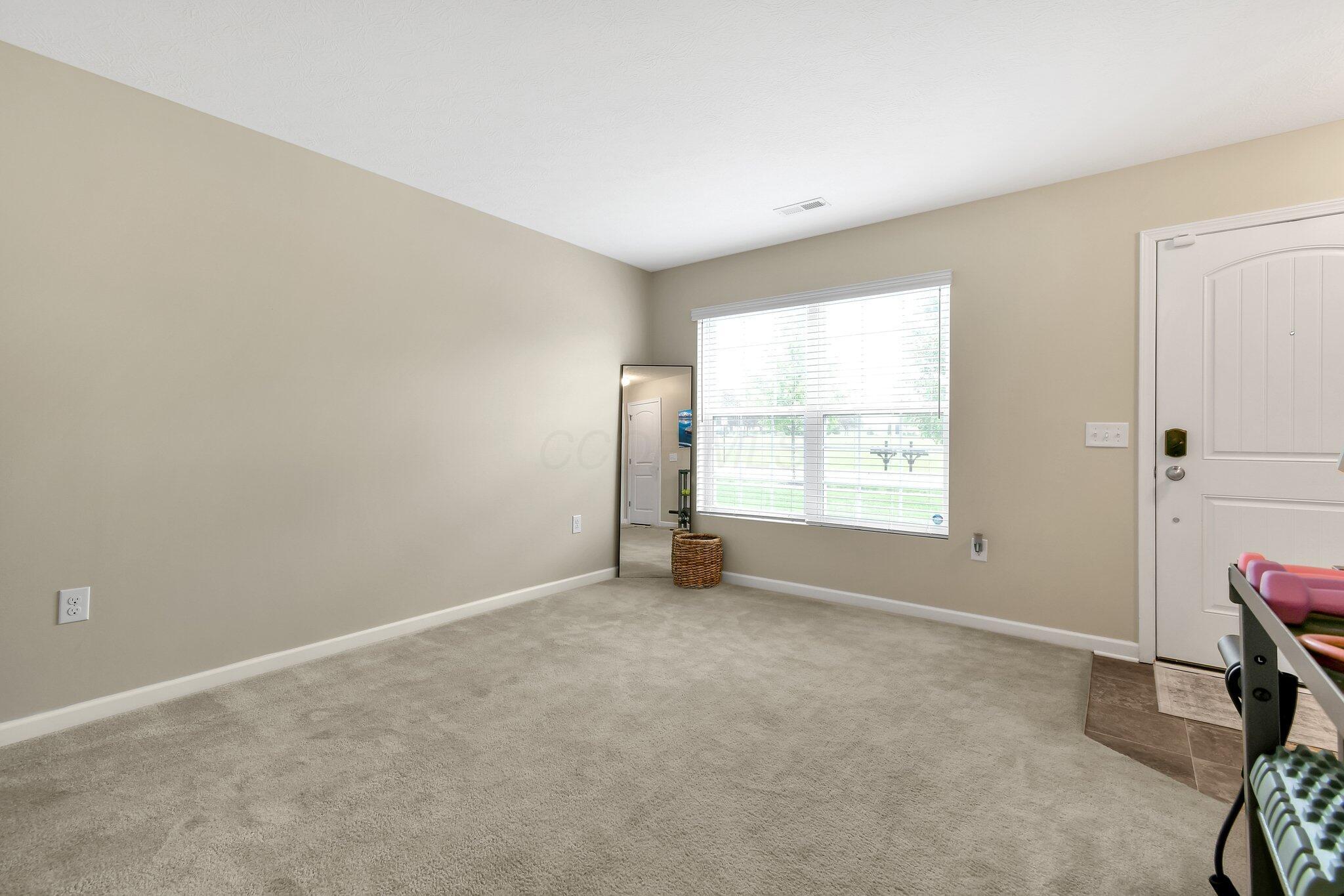 389 Laurel Creek Street, Pickerington, Ohio image 6