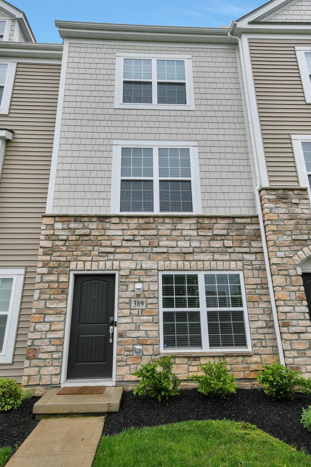 389 Laurel Creek Street, Pickerington, Ohio image 3