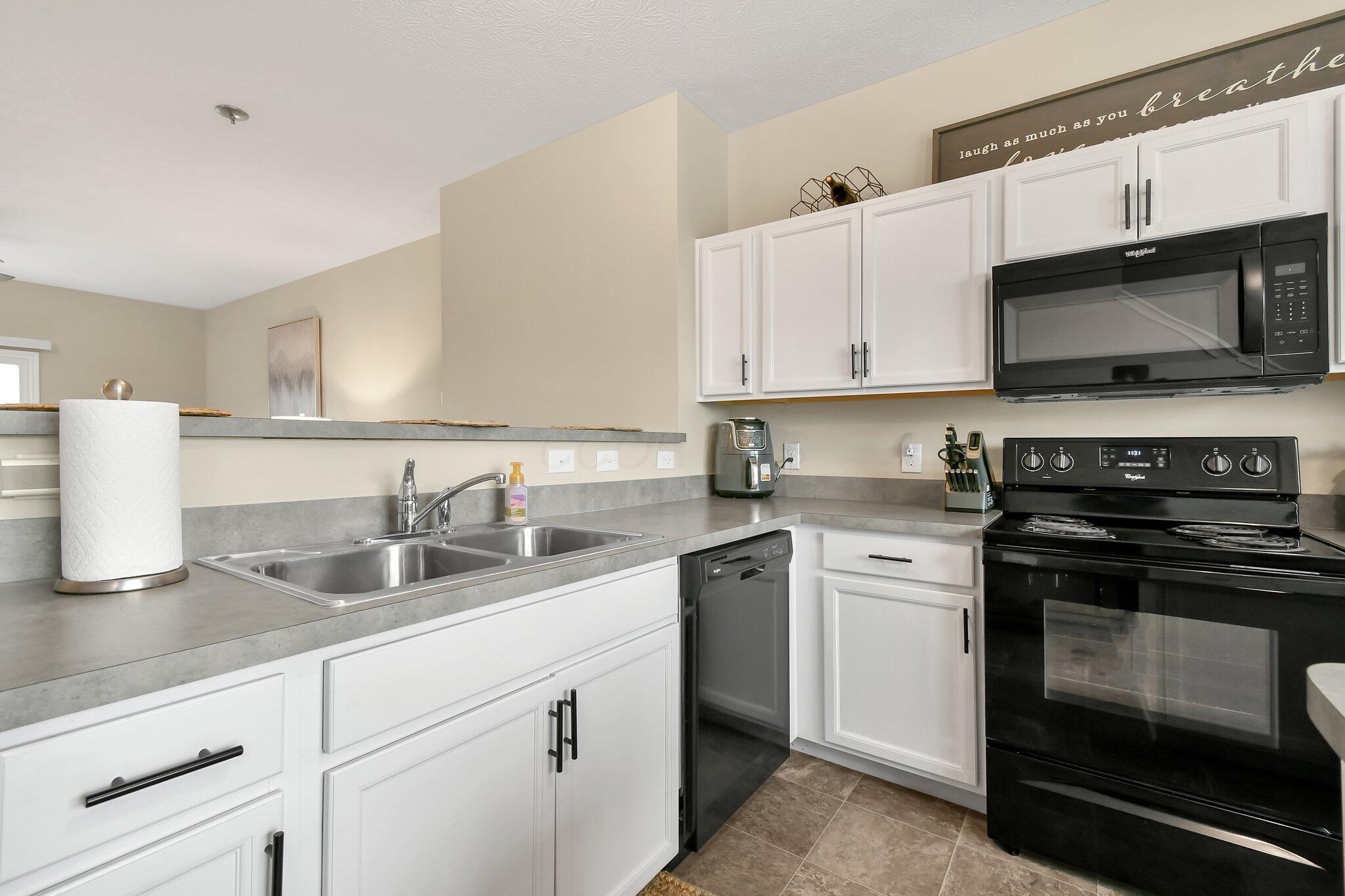389 Laurel Creek Street, Pickerington, Ohio image 18