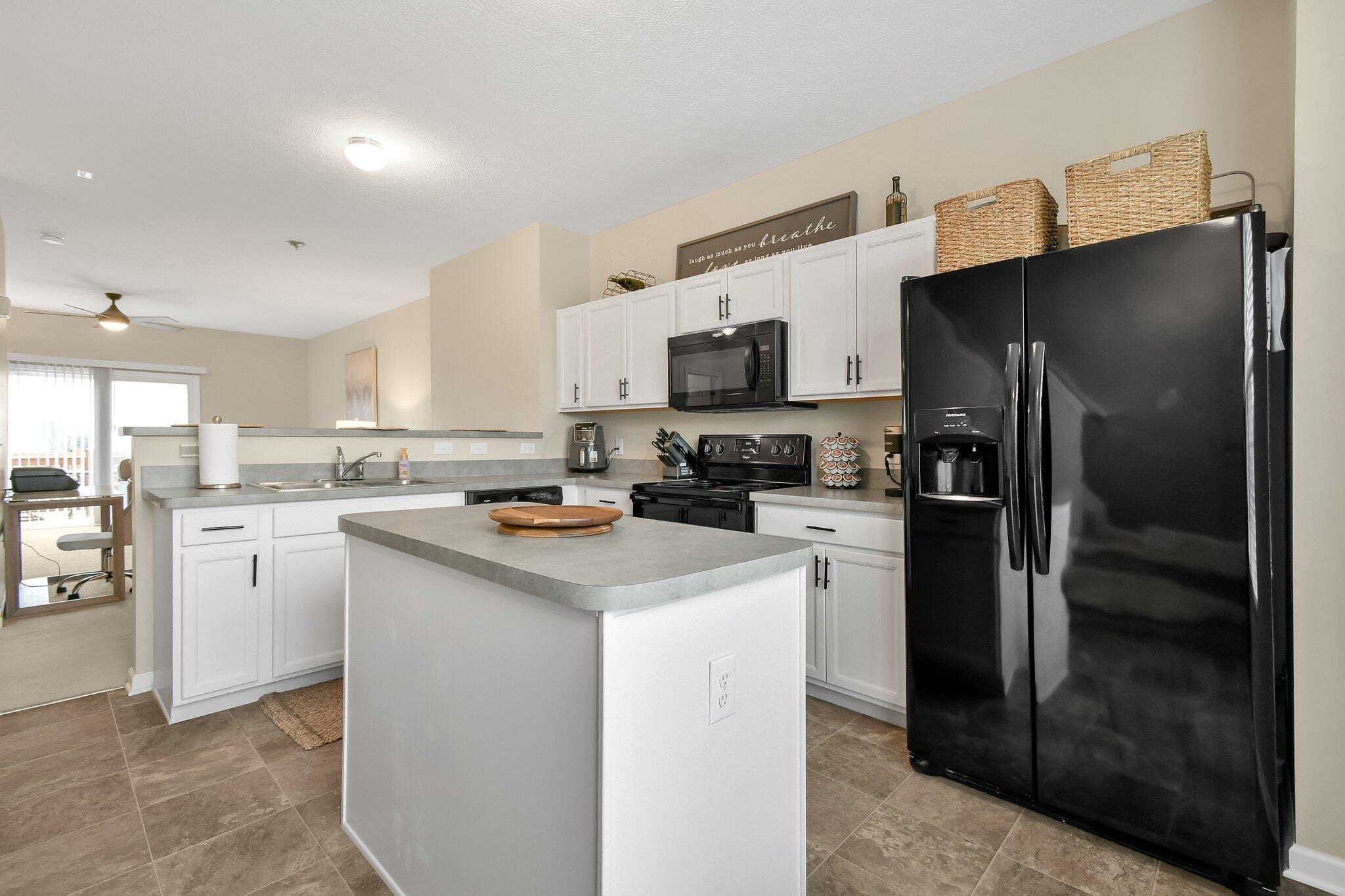 389 Laurel Creek Street, Pickerington, Ohio image 17