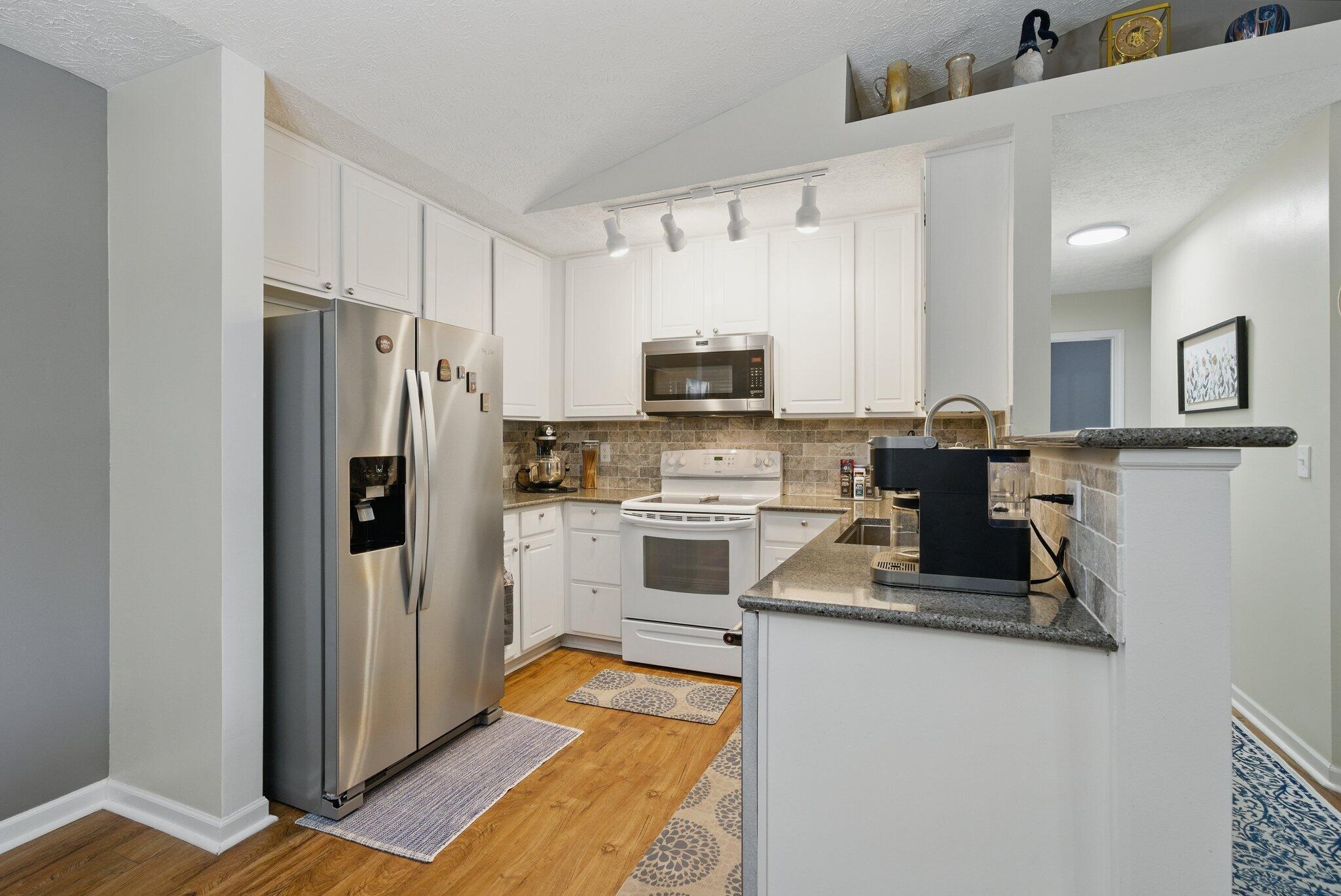 668 Bideford Avenue #11C, Blacklick, Ohio image 12