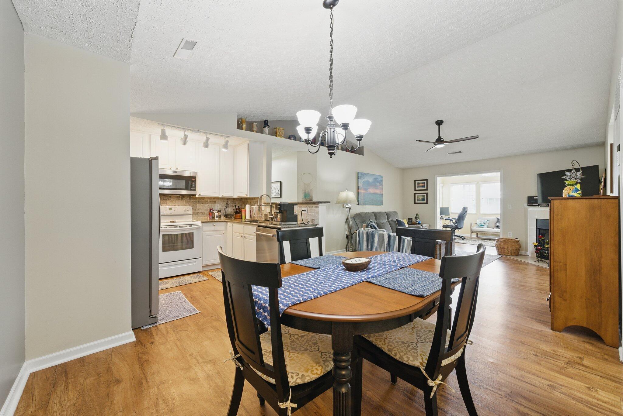 668 Bideford Avenue #11C, Blacklick, Ohio image 11