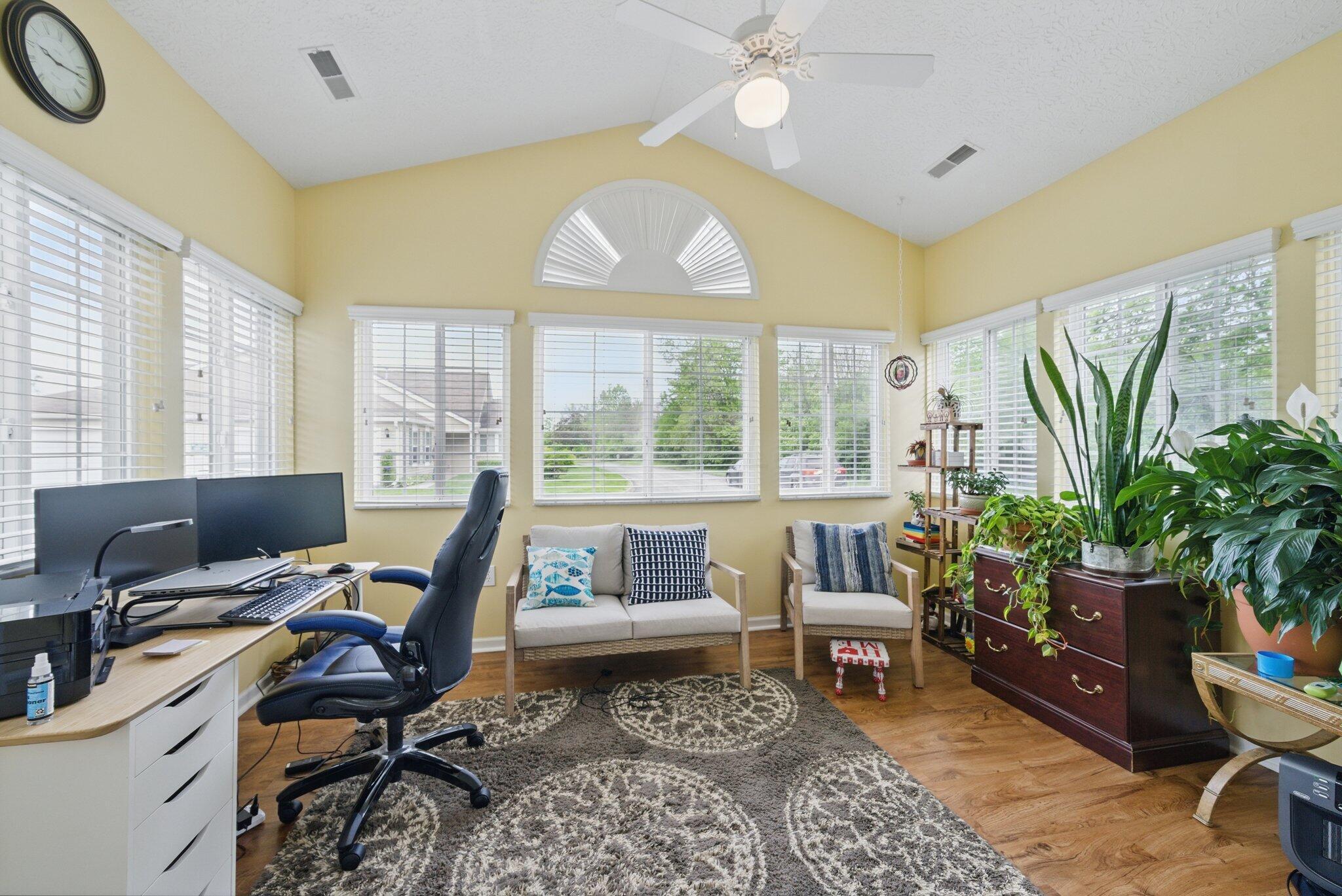 668 Bideford Avenue #11C, Blacklick, Ohio image 23