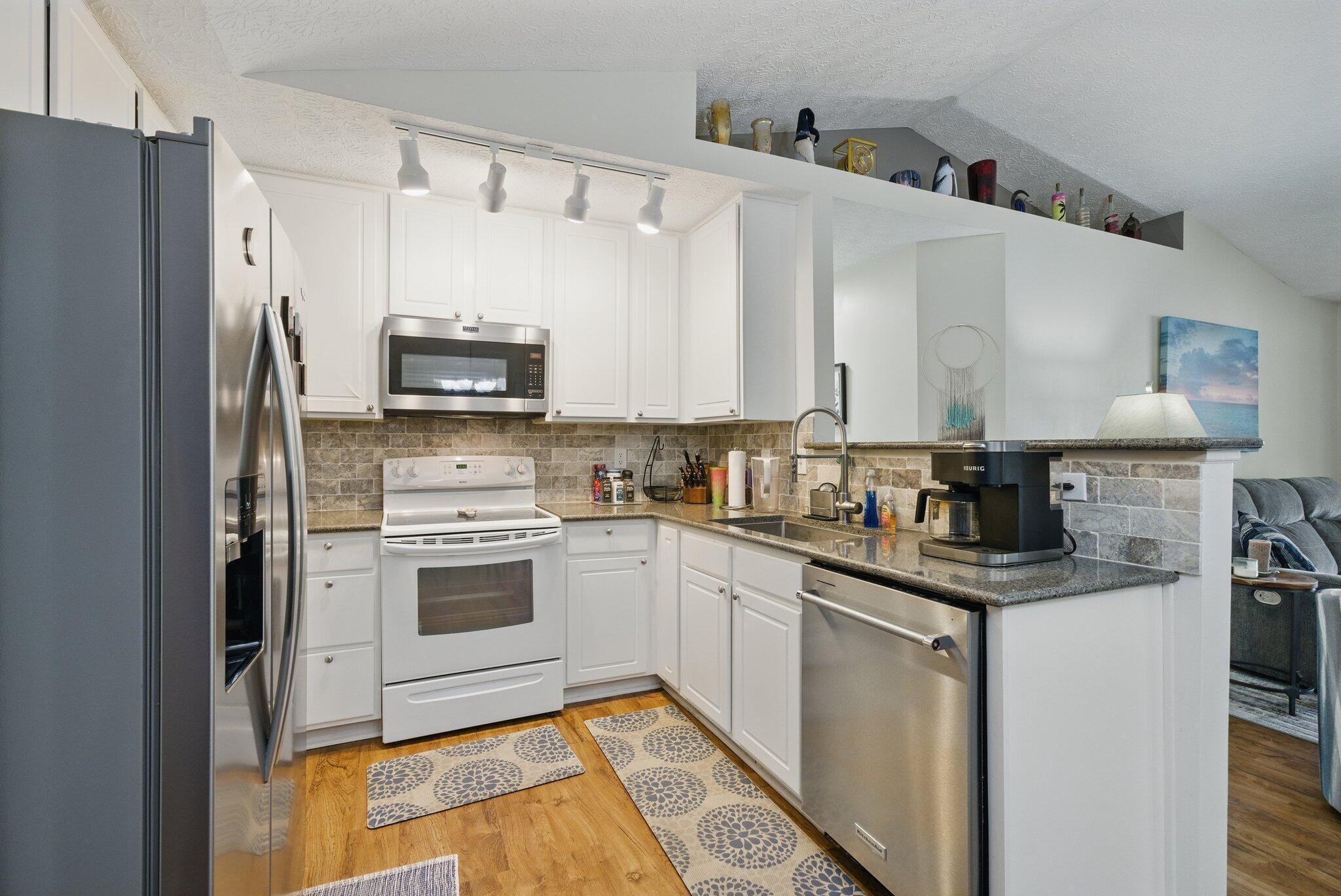 668 Bideford Avenue #11C, Blacklick, Ohio image 13