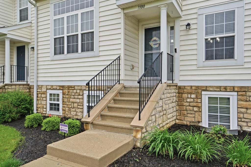Photo of 7100 Fonso Drive, New Albany, OH 43054 (MLS # 226018078)