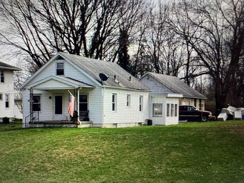 Photo of 1085 Hart Road, Columbus, OH 43223 (MLS # 226034138)