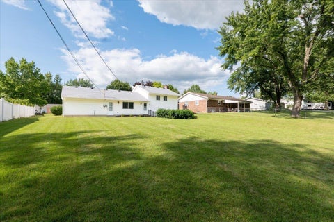 Tiny photo for 931 Sherwood Avenue, Marysville, OH 43040 (MLS # 226027864)