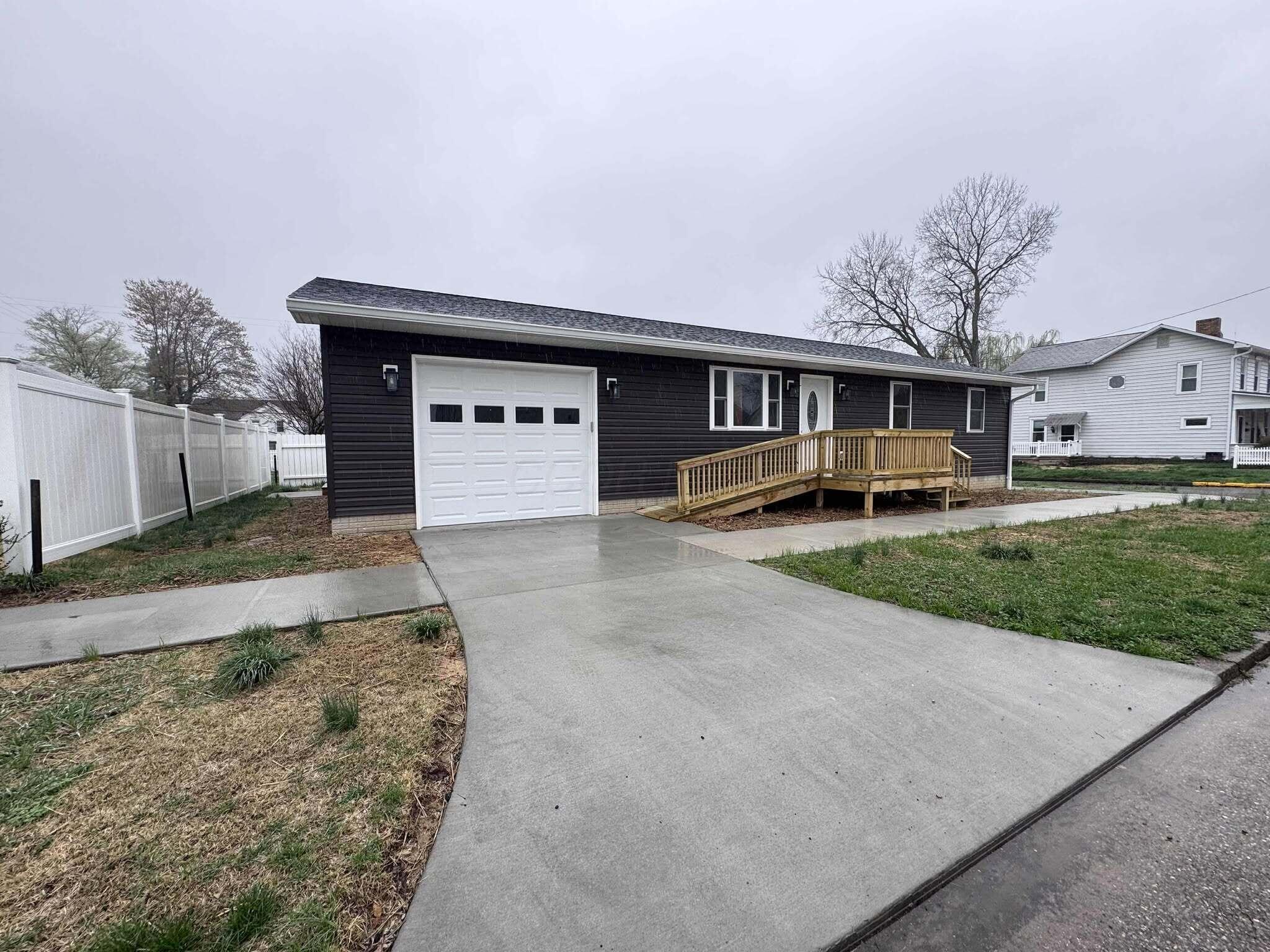 310 E Union Avenue, Mcconnelsville, Ohio image 1