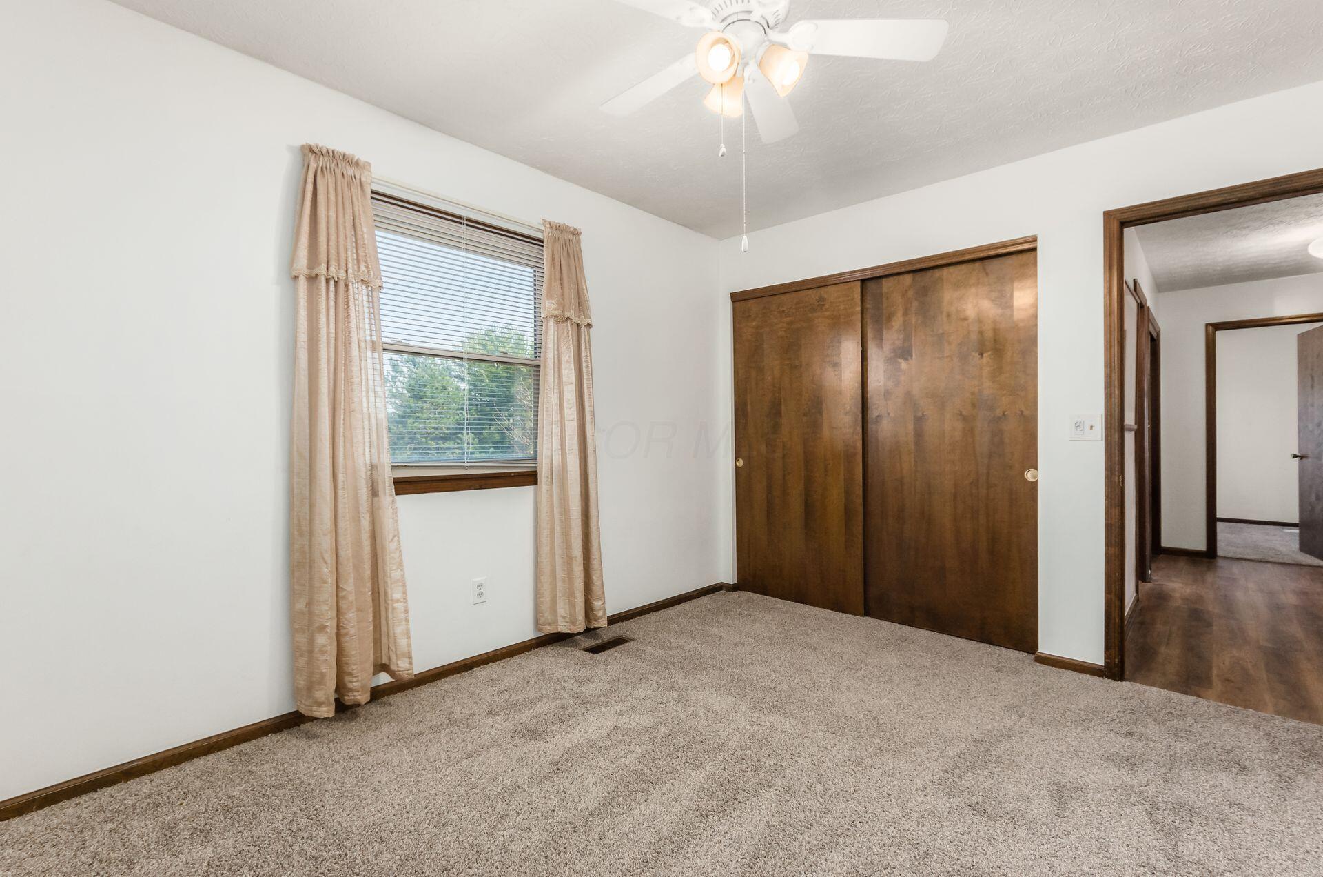 6204 Apache Way, Grove City, Ohio image 29