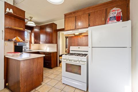 Tiny photo for 217 E Oakland Avenue, Columbus, OH 43201 (MLS # 225040231)