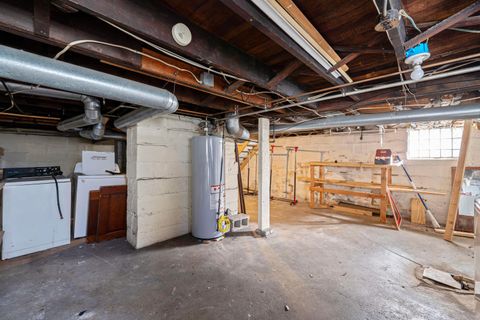Tiny photo for 217 E Oakland Avenue, Columbus, OH 43201 (MLS # 225040231)