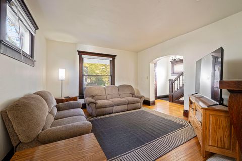 Tiny photo for 217 E Oakland Avenue, Columbus, OH 43201 (MLS # 225040231)