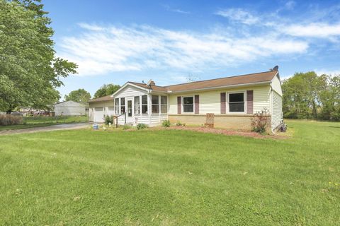 Photo of 5296 Jeannie Drive NW, Carroll, OH 43112 (MLS # 226014184)