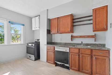 Tiny photo for 1326 E 23rd Avenue, Columbus, OH 43211 (MLS # 225037544)