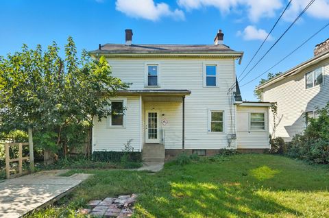 Tiny photo for 1326 E 23rd Avenue, Columbus, OH 43211 (MLS # 225037544)
