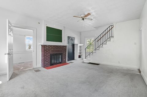 Tiny photo for 1326 E 23rd Avenue, Columbus, OH 43211 (MLS # 225037544)