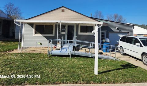 Photo of 425 Superior Street, Bellefontaine, OH 43311 (MLS # 226006915)