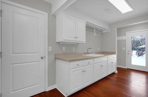 Tiny photo for 20 Waterford Court, Granville, OH 43023 (MLS # 226003044)