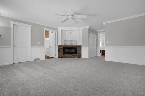 Tiny photo for 20 Waterford Court, Granville, OH 43023 (MLS # 226003044)