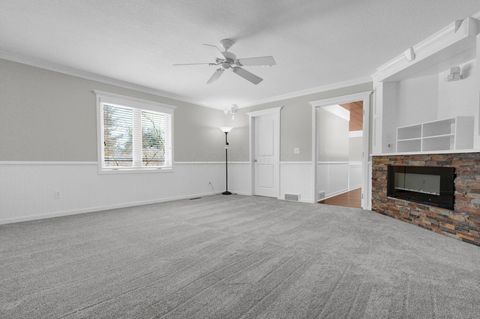 Tiny photo for 20 Waterford Court, Granville, OH 43023 (MLS # 226003044)