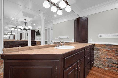 Tiny photo for 20 Waterford Court, Granville, OH 43023 (MLS # 226003044)