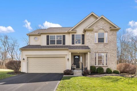 Photo of 8145 Reynoldswood Drive, Reynoldsburg, OH 43068 (MLS # 226005046)