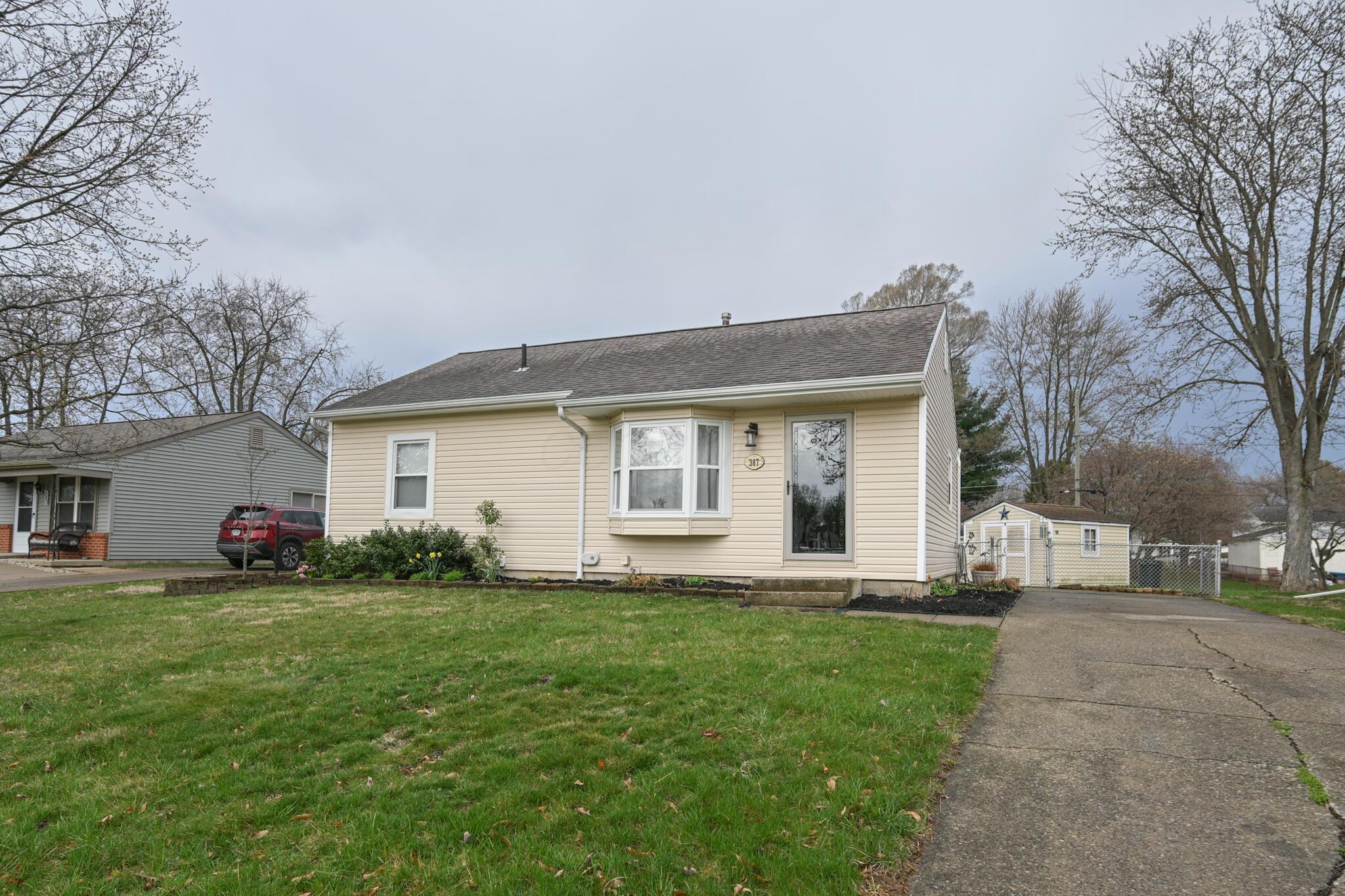 387 Sheryl Drive, Groveport, Ohio image 1