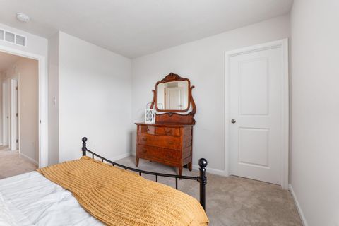 Tiny photo for 197 Chesapeake Circle, Springfield, OH 45505 (MLS # 225039652)