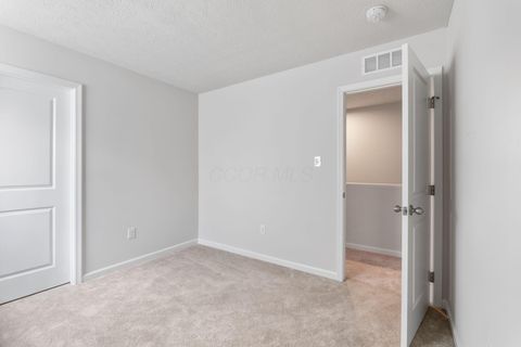 Tiny photo for 197 Chesapeake Circle, Springfield, OH 45505 (MLS # 225039652)