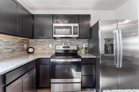 Tiny photo for 197 Chesapeake Circle, Springfield, OH 45505 (MLS # 225039652)