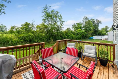 Tiny photo for 197 Chesapeake Circle, Springfield, OH 45505 (MLS # 225039652)