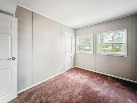 Tiny photo for 184 S Hampton Road, Columbus, OH 43213 (MLS # 225037438)