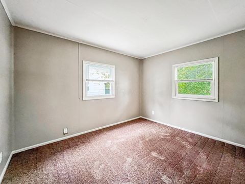 Tiny photo for 184 S Hampton Road, Columbus, OH 43213 (MLS # 225037438)