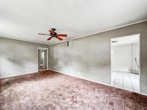 Tiny photo for 184 S Hampton Road, Columbus, OH 43213 (MLS # 225037438)