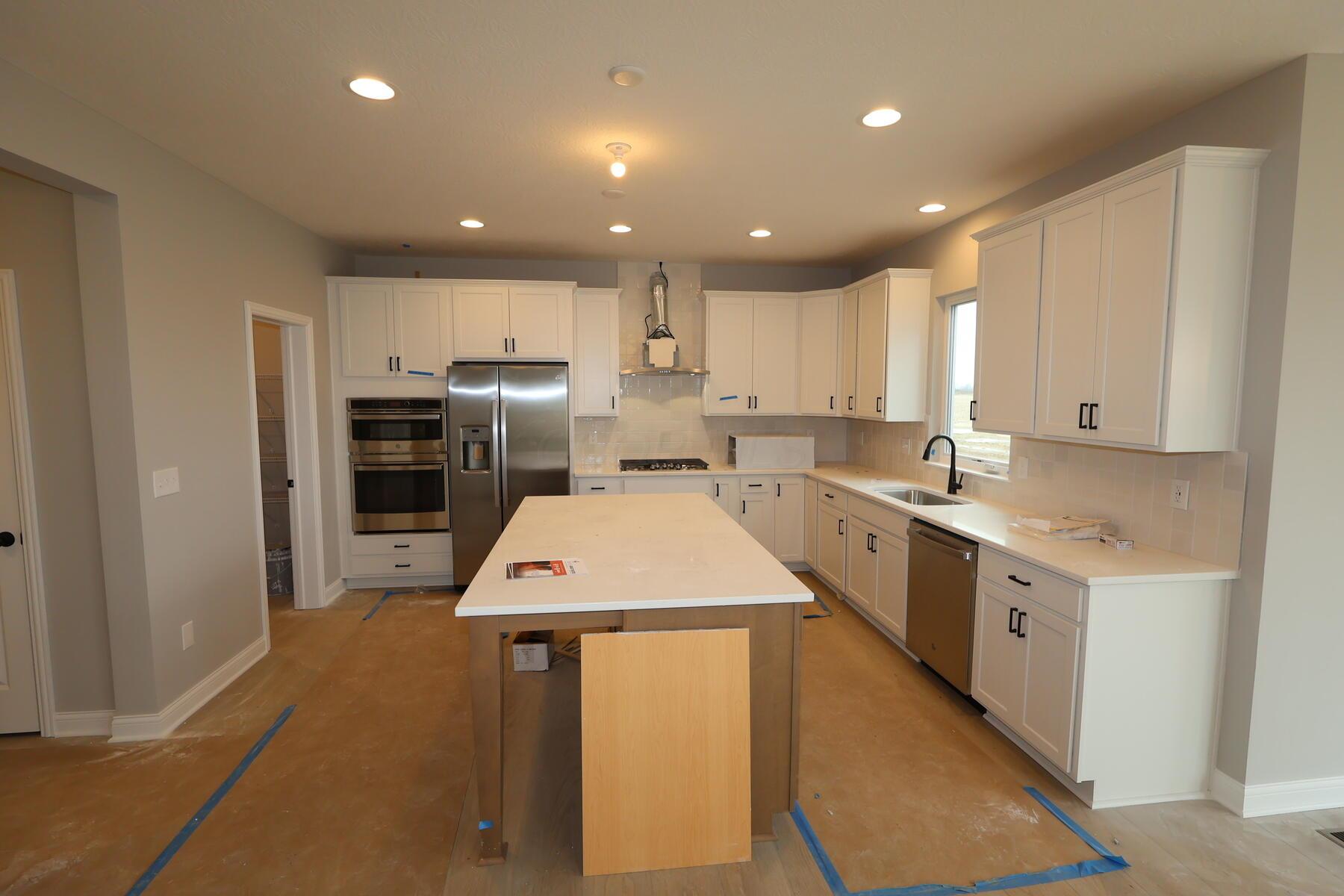 3075 Patricia Ann Way, Delaware, Ohio image 11