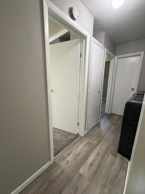 Photo of 228 Currier Drive, Columbus, OH 43207 (MLS # 225038204)