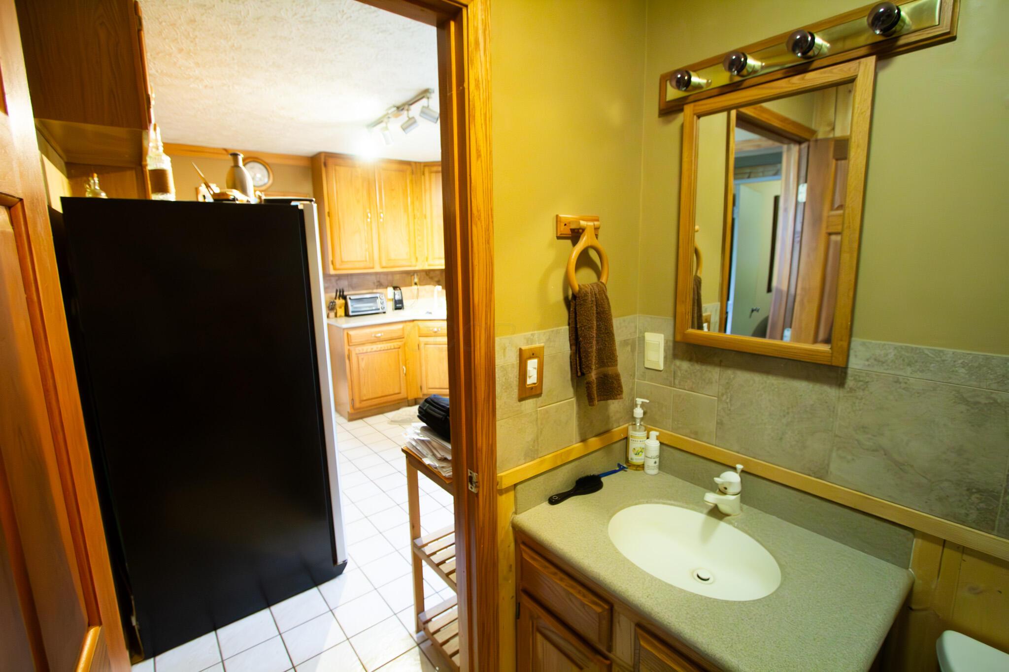 474 Natchez Lane, Sugar Grove, Ohio image 11