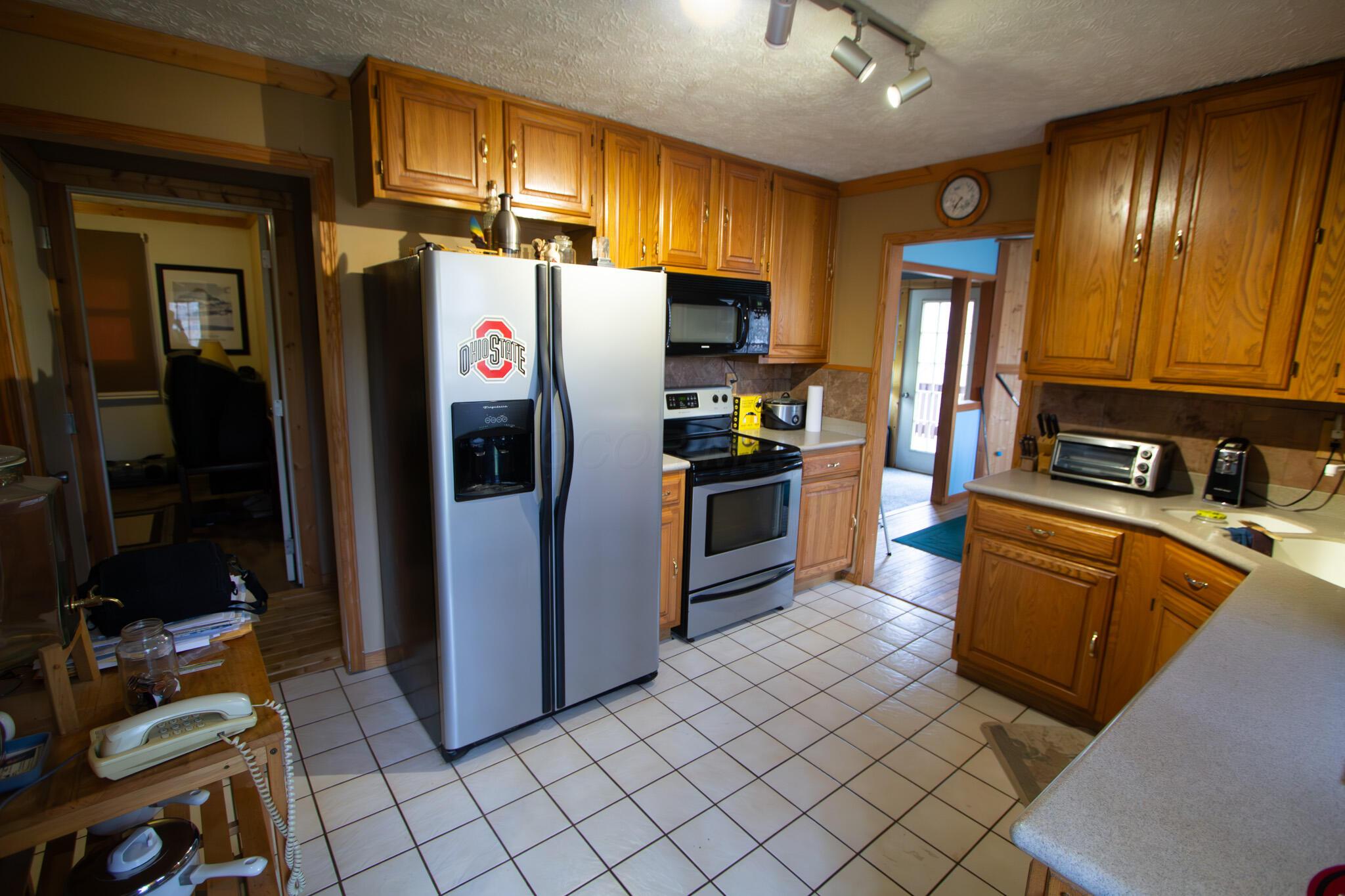 474 Natchez Lane, Sugar Grove, Ohio image 8