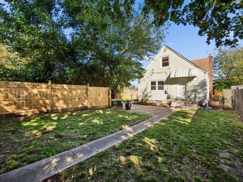 Tiny photo for 929 Bulen Avenue, Columbus, OH 43206 (MLS # 226039933)