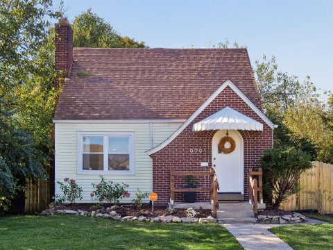 Photo of 929 Bulen Avenue, Columbus, OH 43206 (MLS # 226039933)