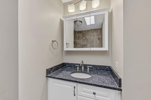 Tiny photo for 4271 Kenbury Place, Columbus, OH 43220 (MLS # 225045106)