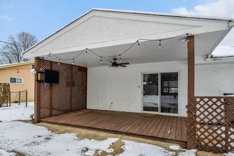 Tiny photo for 4271 Kenbury Place, Columbus, OH 43220 (MLS # 225045106)