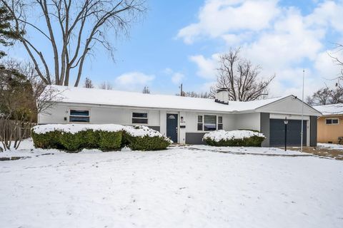 Tiny photo for 4271 Kenbury Place, Columbus, OH 43220 (MLS # 225045106)