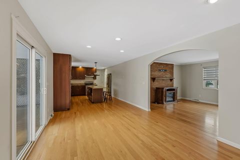 Tiny photo for 4271 Kenbury Place, Columbus, OH 43220 (MLS # 225045106)