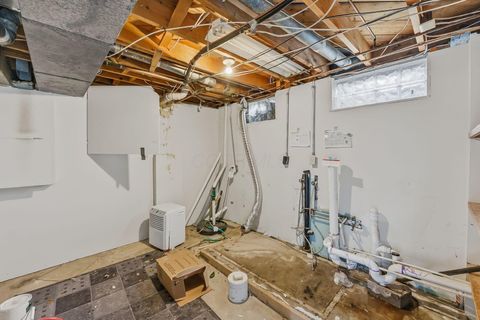 Tiny photo for 4271 Kenbury Place, Columbus, OH 43220 (MLS # 225045106)