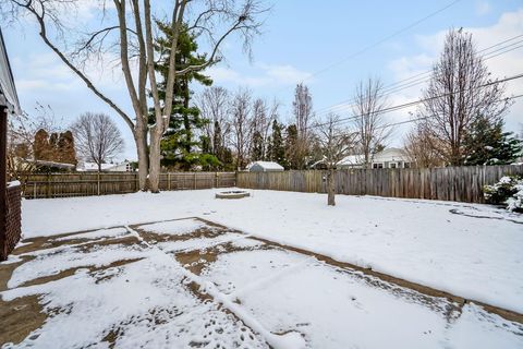 Tiny photo for 4271 Kenbury Place, Columbus, OH 43220 (MLS # 225045106)