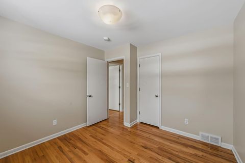 Tiny photo for 4271 Kenbury Place, Columbus, OH 43220 (MLS # 225045106)