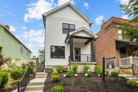 Photo of 518 W 1st Avenue A #A, Columbus, OH 43201 (MLS # 226023081)